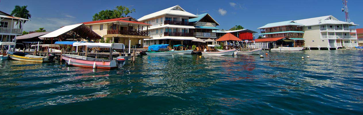 Maisons au bord de l'eau à Bocas del Toro